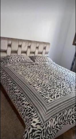 Chambre à coucher neuve pour deux personnes