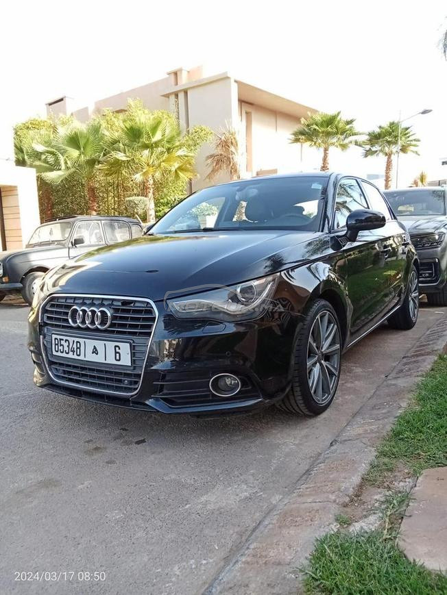 Audi A1 Sportback Essence Automatique 2012