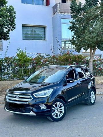Voiture Ford Kuga 2021 à Kénitra  Diesel  - 8 chevaux
