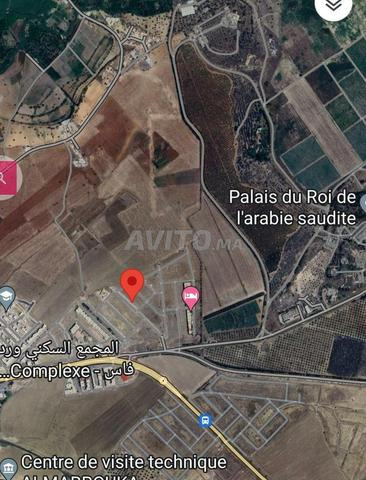 Terrain immeuble R plus 4 rez chaussée Commercial