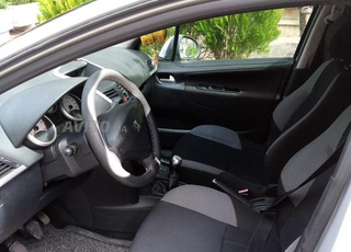 Peugeot 207 Diesel Manuelle 2006 à Fès ness 3mara