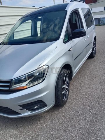 Voiture Volkswagen Caddy 2019 à Mohammedia  Diesel  - 8 chevaux