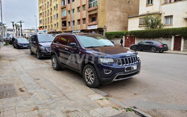 Voiture Jeep Grand Cherokee 2018 à Casablanca  Diesel  - 12 chevaux