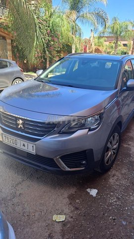 Peugeot 5008 Diesel Manuelle 2018 à Rabat