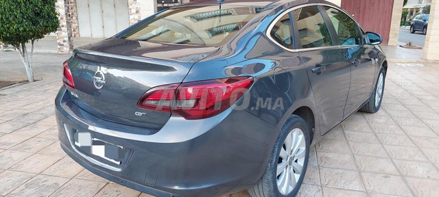 Opel Astra occasion Diesel Modèle 