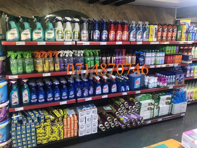 Rayonnages Produits de Nettoyage 889emQaH