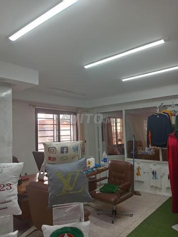 plateau bureau pour médecin, société ou commerce  - 2