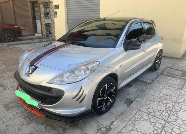 Peugeot 206 Essence Manuelle 2013 à Kénitra