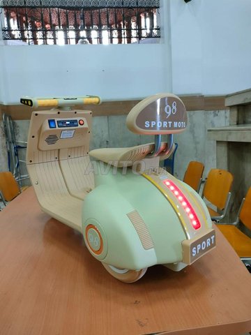 Motor vespa 12v 