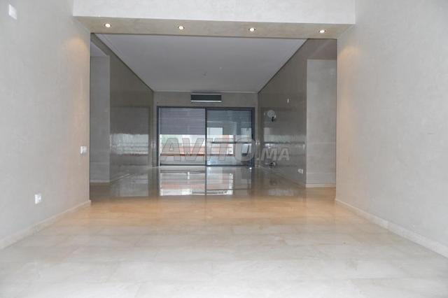 Appartement à louer 140 m² à Casablanca - 2