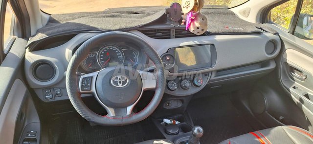 Toyota Yaris occasion Essence Modèle 2015