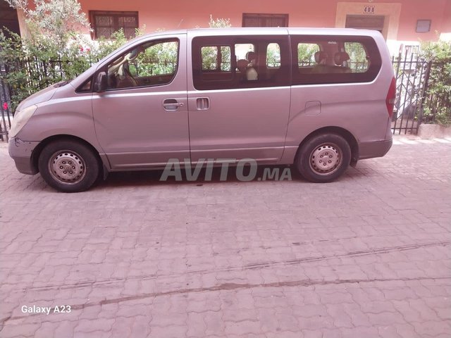 Hyundai H-1 occasion Diesel Modèle 2011