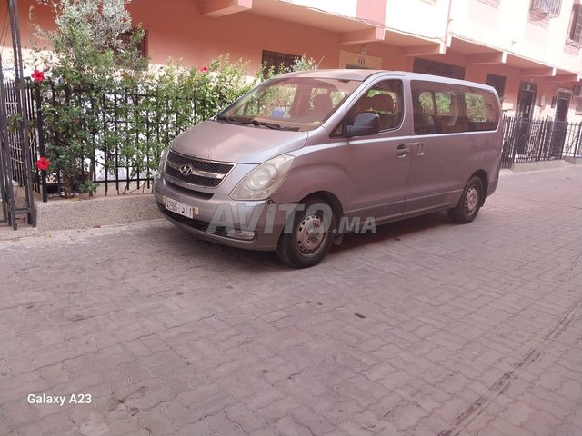 Hyundai H-1 occasion Diesel Modèle 2011