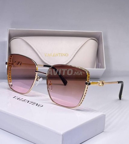 Lunette Solaire Valentino Avec boite VLTN90 Autres accessoires de mode a Casablanca Avito.ma