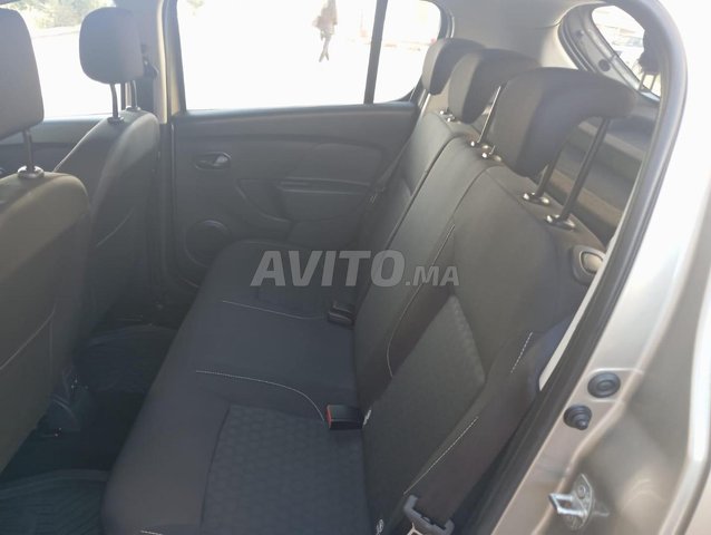Voiture Dacia Sandero 2015 à Salé  Diesel  - 6 chevaux