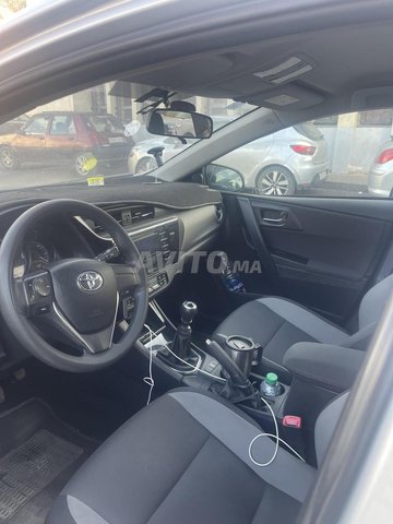 2016 Toyota Auris