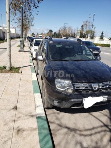 Voiture Dacia Duster 2015 à Meknès  Diesel  - 6 chevaux