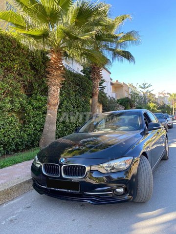 Voiture BMW Serie 3 2015 à Casablanca  Diesel  - 8 chevaux