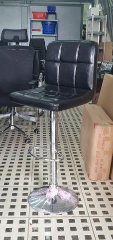 TABOURET DE BAR ELEGANT POUR VOTRE CAFETERIAT  - 2