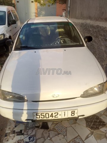 Voiture Hyundai Accent 1995 à Agadir  Essence  - 9 chevaux