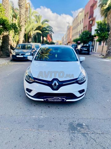 Voiture Renault Clio 2020 à Casablanca  Diesel  - 6 chevaux