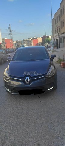 Voiture Renault Clio 2018 à El Jadida  Diesel  - 6 chevaux