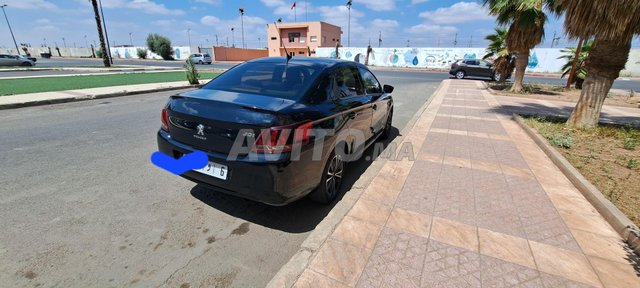 Voiture Peugeot 301 2017 à Marrakech  Diesel  - 6 chevaux