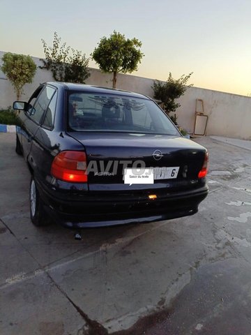 Opel Astra Diesel Modèle 1994 à Safi - voiture occasion au maroc