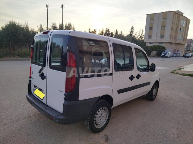 Voiture Fiat Doblo 2015 à Meknès  Diesel  - 6 chevaux