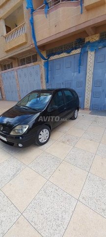 Voiture Renault Scenic 2002 à Oujda  Essence  - 9 chevaux