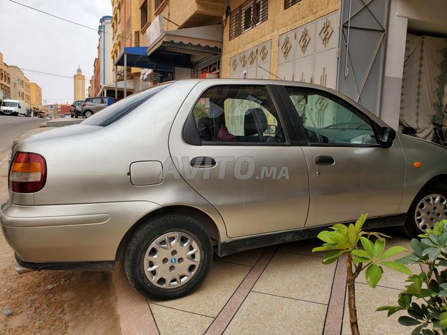 Fiat Siena occasion Essence Modèle 2001