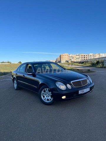 Mercedes-Benz 270 occasion Diesel Modèle 2005