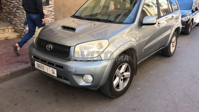 Toyota RAV 4 occasion Diesel Modèle 2006