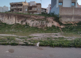 Terrain 302m pour villa a vendre