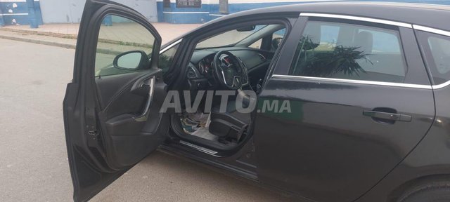 Opel Astra occasion Diesel Modèle 2012