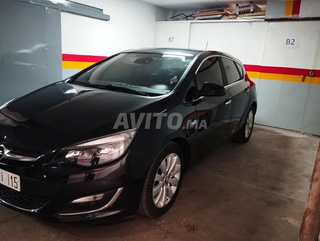 Opel Astra occasion Diesel Modèle 2013