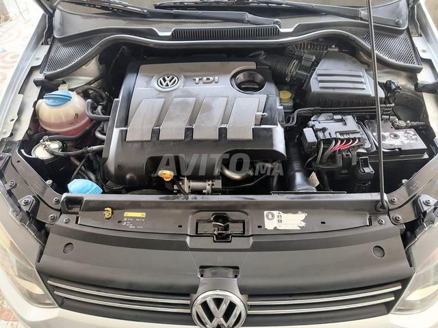 Volkswagen polo_sedan occasion Diesel Modèle 2015