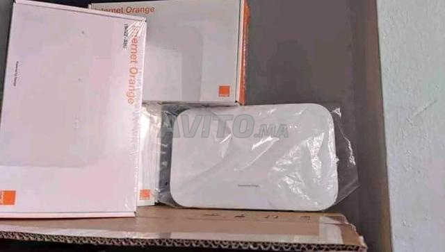 box routeur wifi Orange 5G wifi 6 et point d'accès  - 2