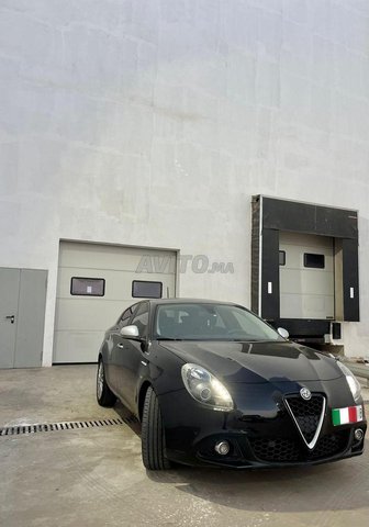 Voiture Alfa Romeo Giulietta 2018 à Casablanca  Diesel  - 6 chevaux