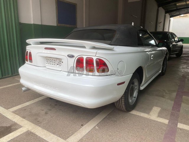 Ford mustang_cabriolet occasion Essence Modèle 1998