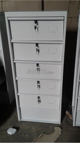 Mobilier métallique armoire/ clapet métallique W