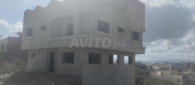 Villa semi-finie(gros œuvres) à vendre