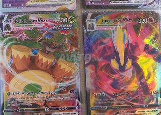204 cartes Pokémon.   porte vue