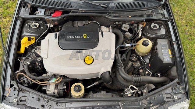 Renault Megane Coupé Diesel Manuelle 2002 à Agadir