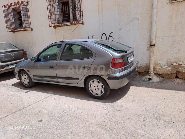 Renault Megane Coupé Diesel Manuelle 2002 à Agadir - 2