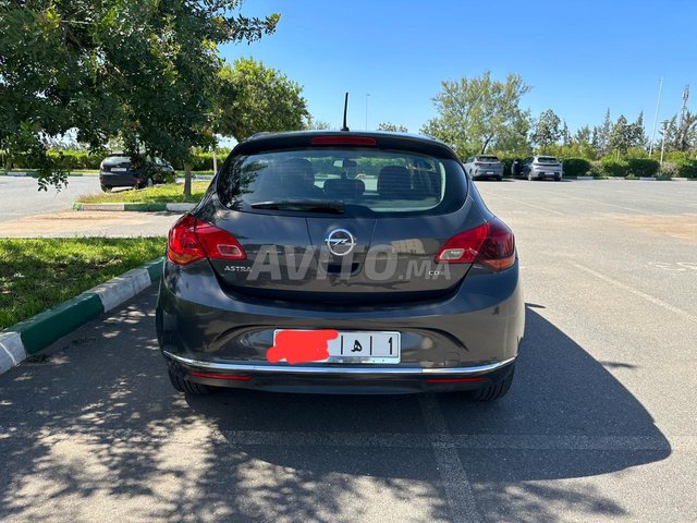 Opel Astra occasion Diesel Modèle 2015