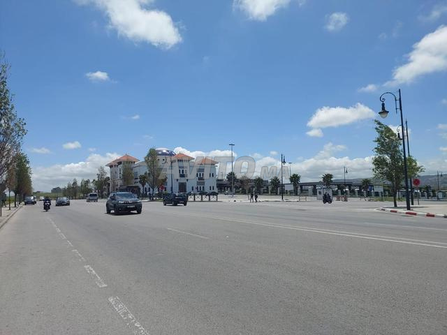 أرض بمساحة 2 هكتار للبيع على طريق الرباط بجانب مرجان