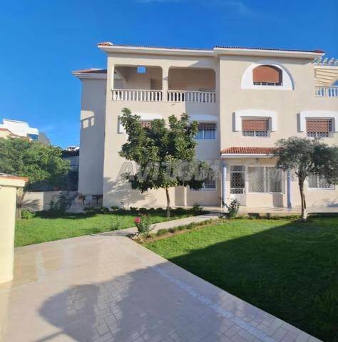 فيلا مطلة على البحر بيلّا فيستا طنجة للبيع 700 م²