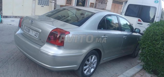 Toyota Avensis occasion Diesel Modèle 2006