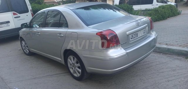 Toyota Avensis occasion Diesel Modèle 2006